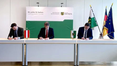 Unterzeichnung des Memorandum of Understandings zur Durchführung eines Peer Review Unterzeichnung des Memorandum of Understandings zur Durchführung eines Peer Review